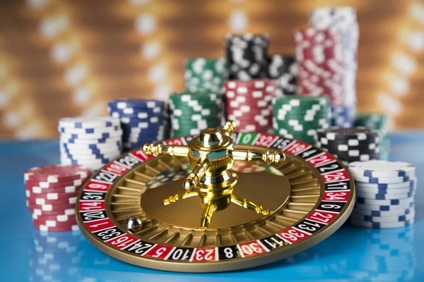 Macau Pools results table displayed on lapaktoto mobile app showing drawn numbers and prize divisions